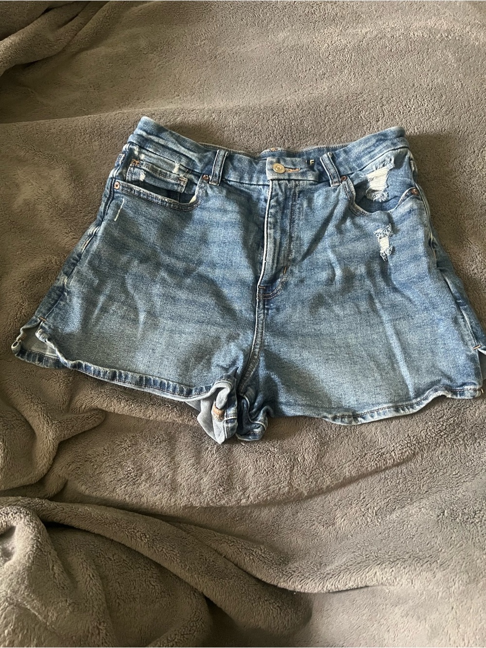 American Eagle Outfitters Light Blue Distressed High-Rise Jean Shorts
